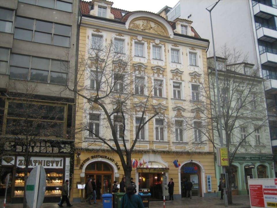 Aussenansicht Hotel Adria