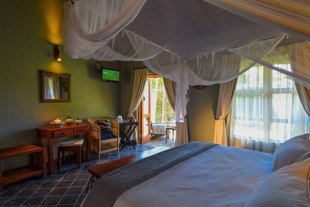 Zimmer La Lechere Guest House