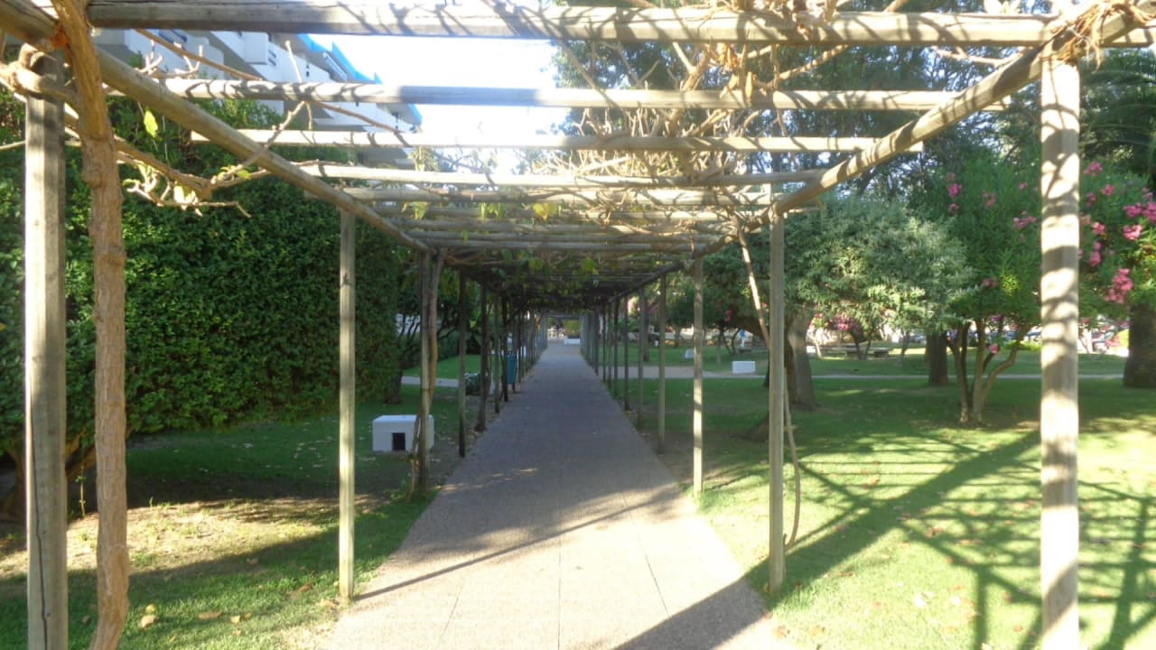 Zugang zum Restaurant Golden Club Cabanas