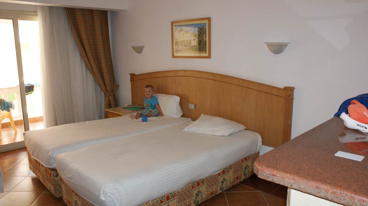 Номер в вилле. 1 этаж Beach Albatros Resort