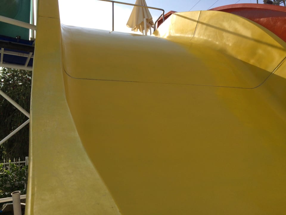 Gefährliche gelbe Rutsche Maya World Park Hotel