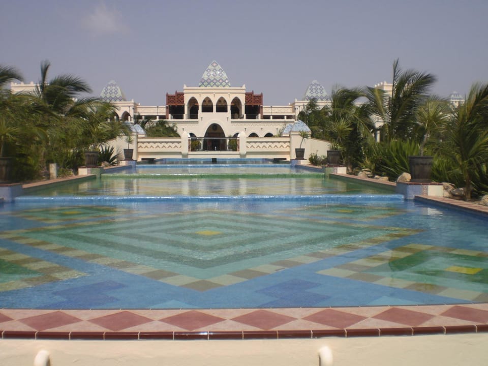 Blick auf das Haupthaus Hotel Riu Karamboa