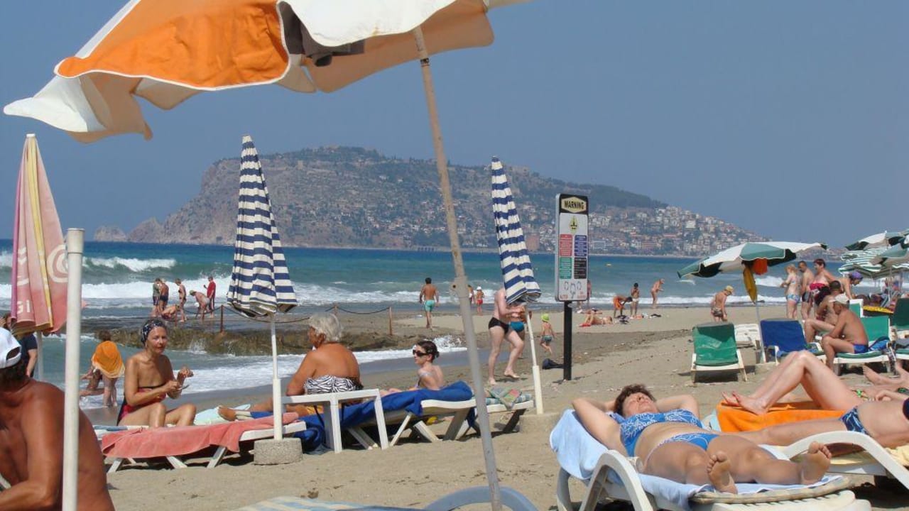 Rechter Strandabschnitt Beach 13 Citrus Plaza Hotel