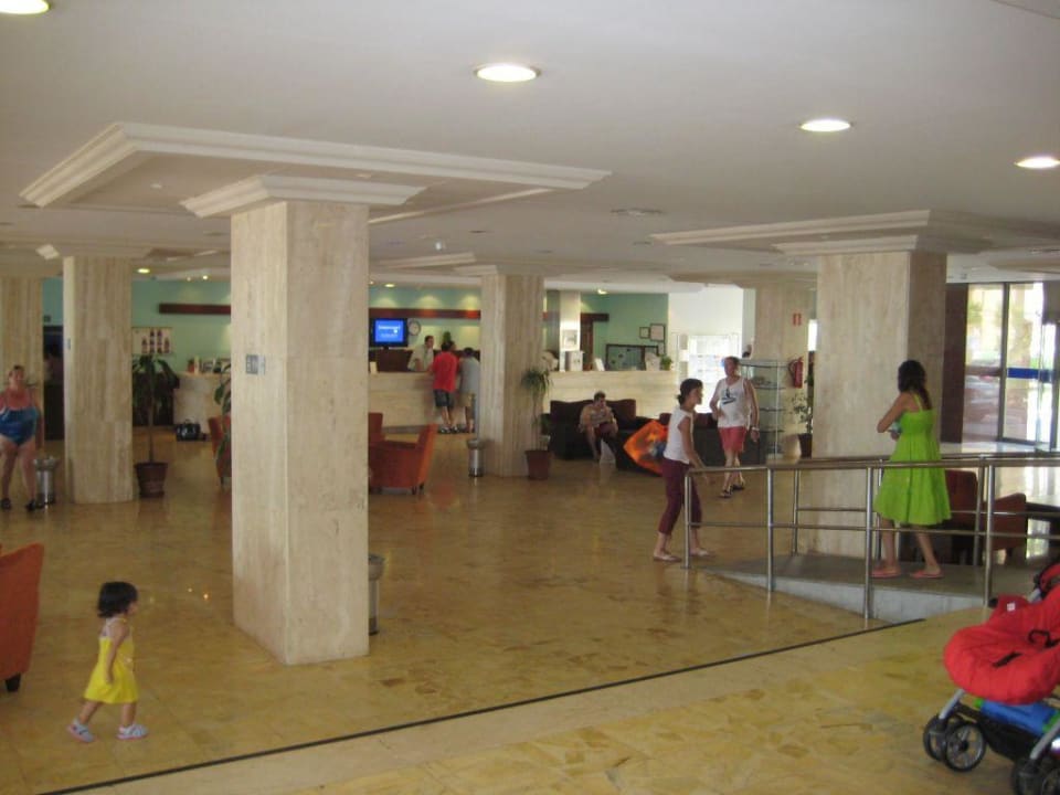 Lobby Hotel Best Sabinal