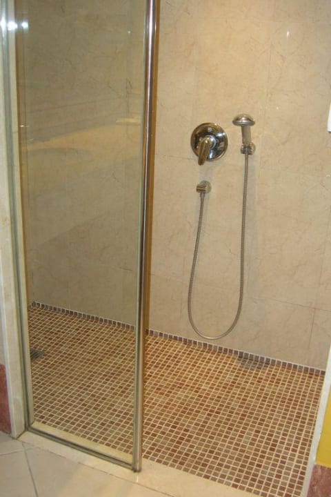 Bad: Dusche allsun App.-Hotel Albatros