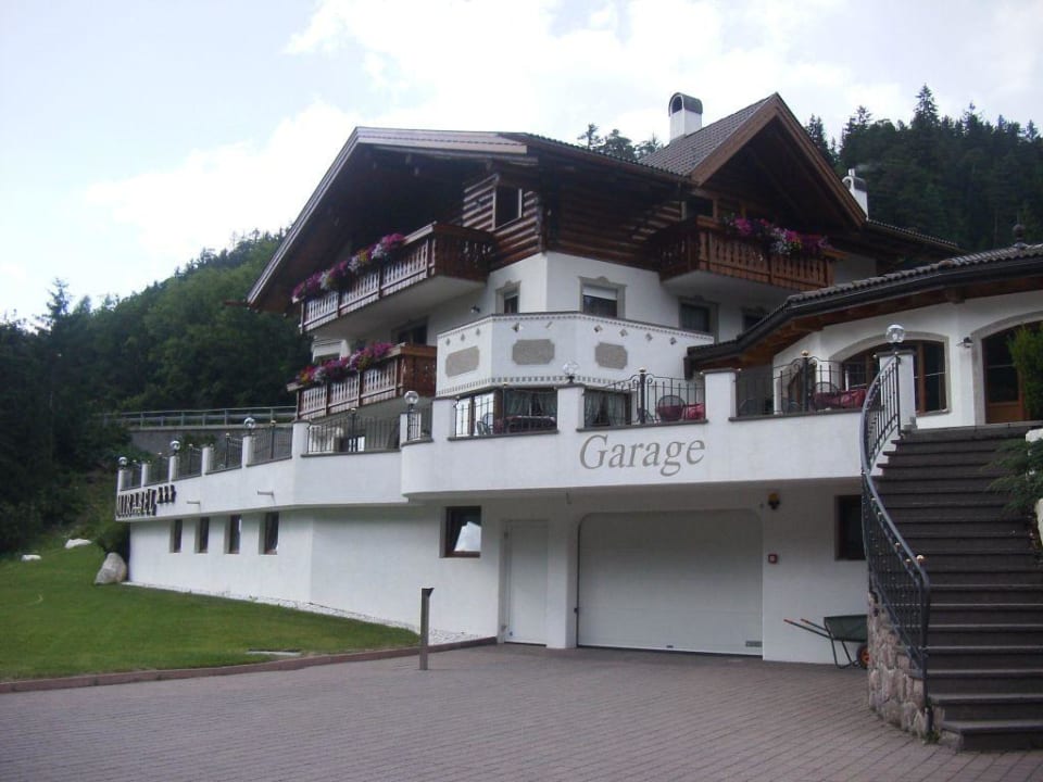 aussenansicht2 Hotel Garni Apartments Mirabel