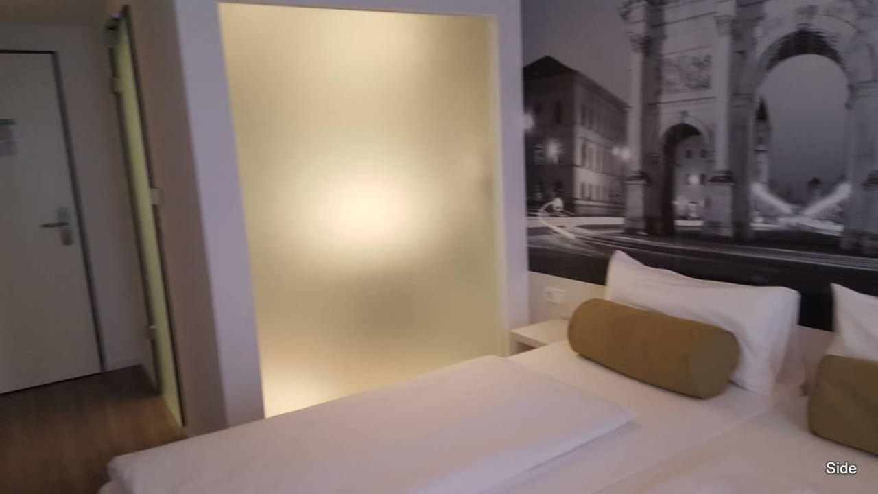 Bad Super 8 by Wyndham Munich City West