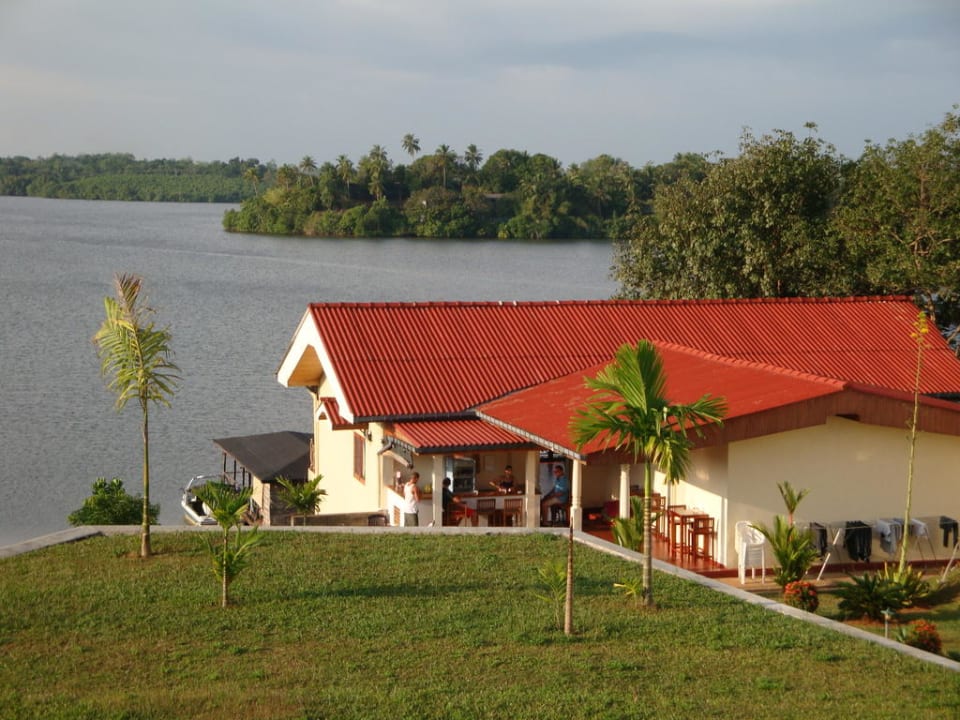 Uitzicht vanaf boven Kalla Bongo Lake Resort