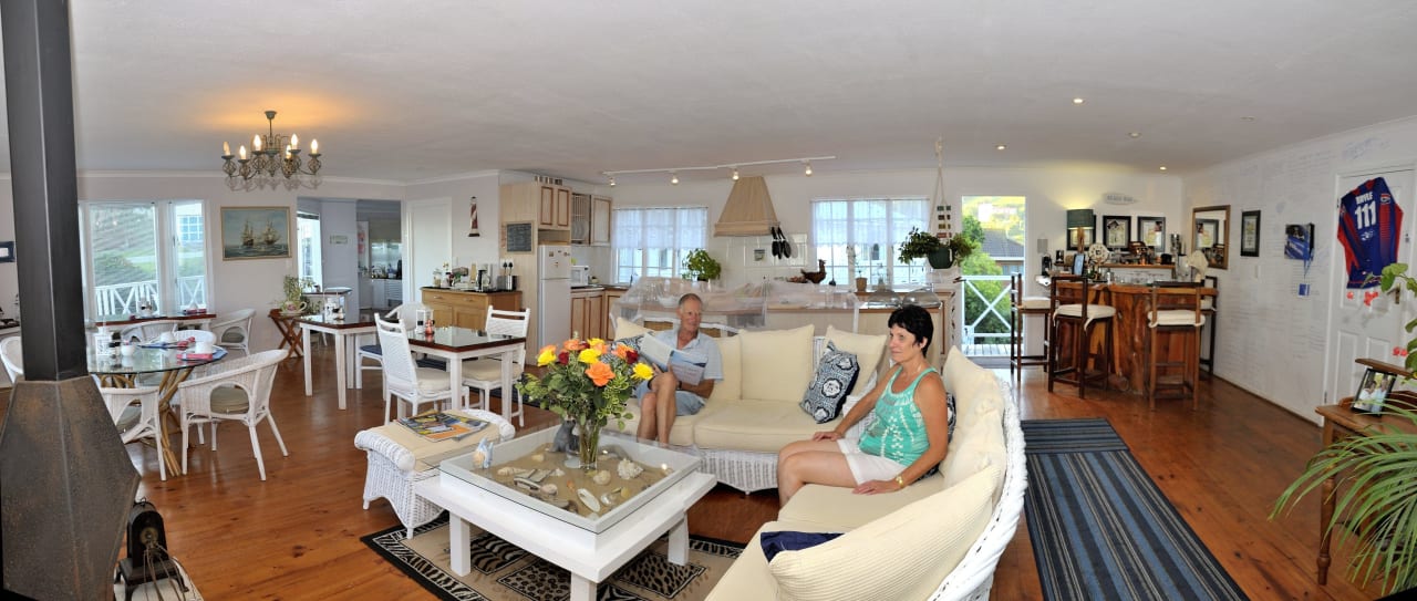 Lounge for guests Hotel Brenton Beach House