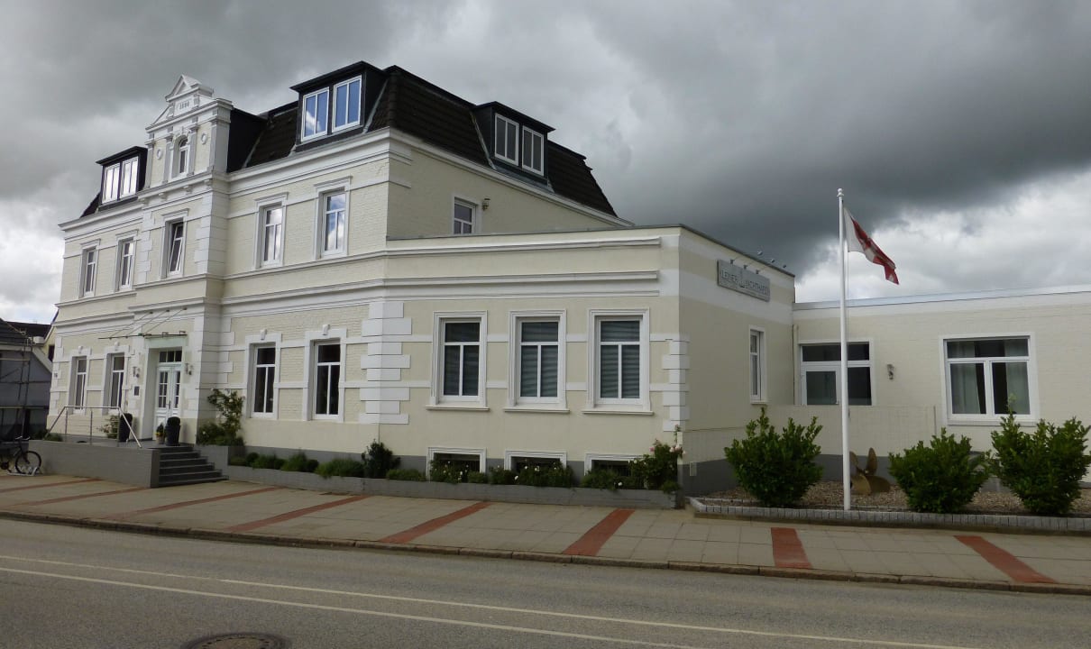 Außenansicht Hotel Kleiner Yachthafen