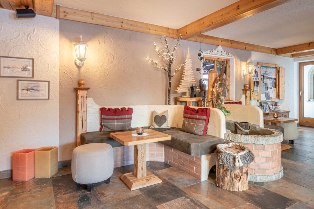 Lobby Burghotel Alpenglühn