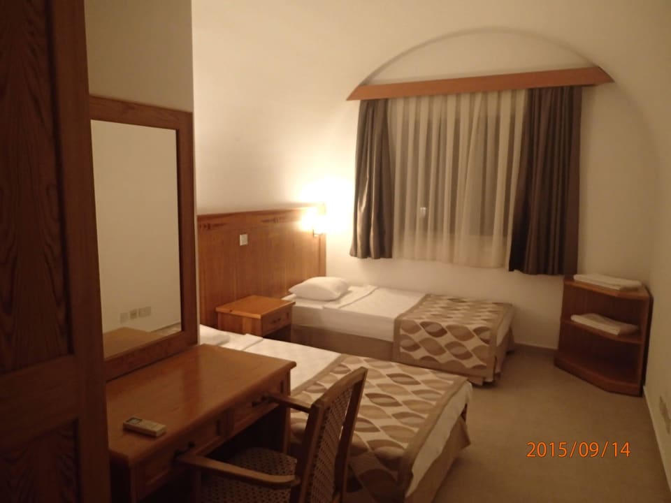 Bungalow OG Schlafraum Salamis Bay Conti Resort Hotel & Casino