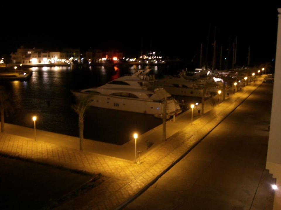 Nachtaufnahme vom Zimmer aus Hotel Three Corners Ocean View prestige - Adults only