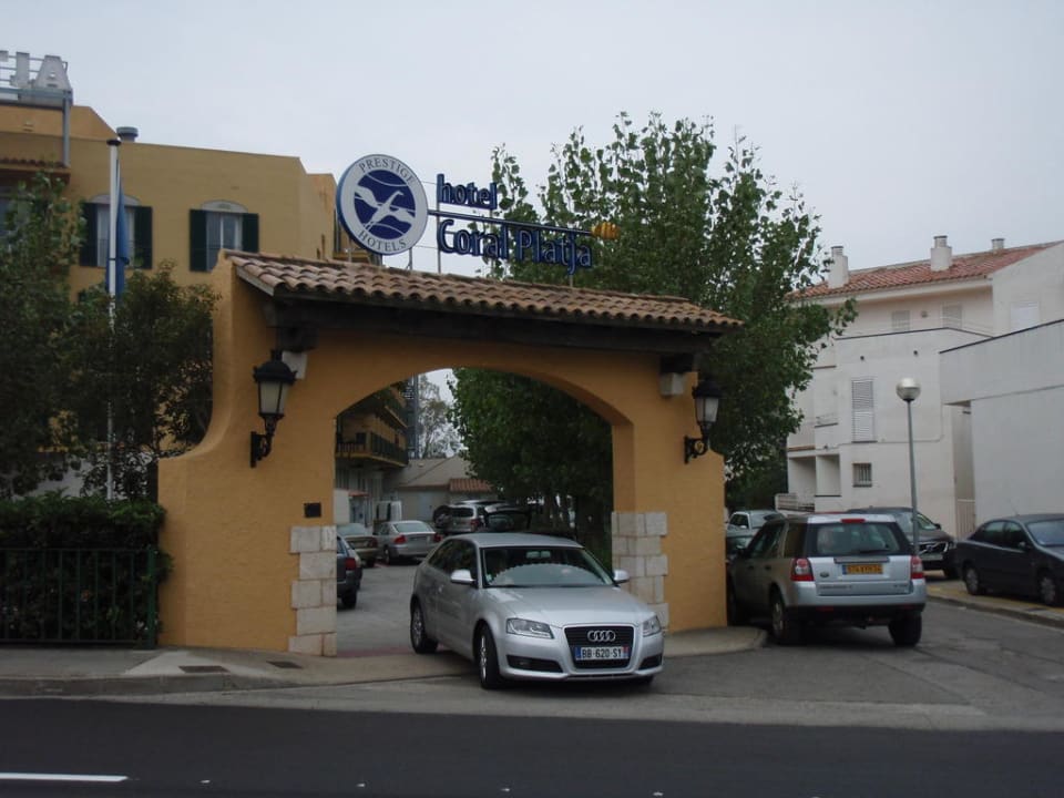 Einfahrt Hotel Coral Platja