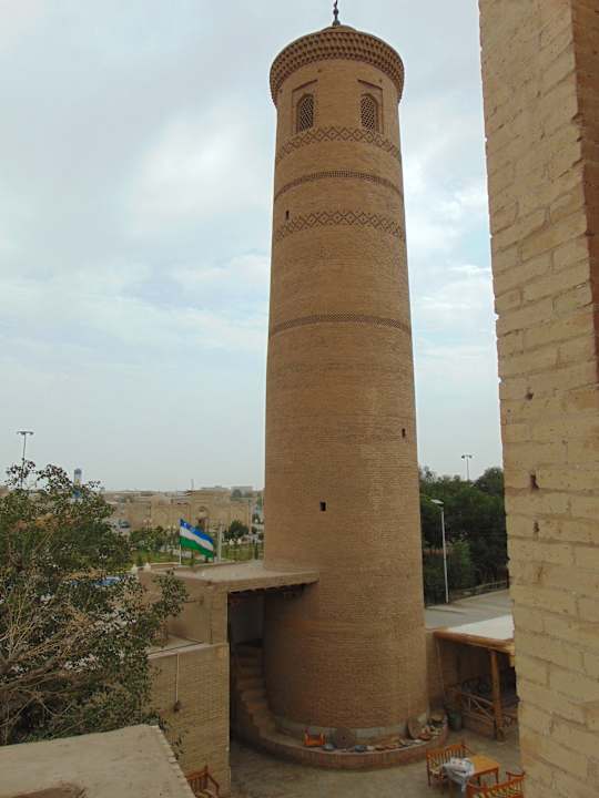 Außenansicht Madrasah Polvon-Qori Boutique