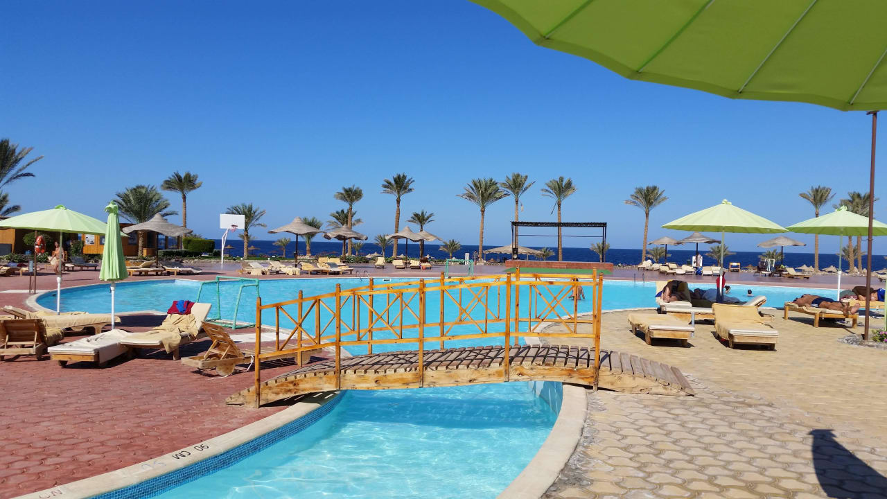 Hauptrolle mit Inseln  Three Corners Sea Beach Resort