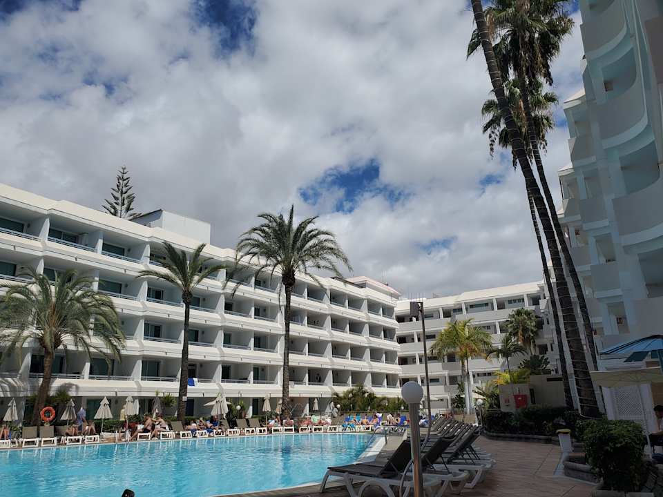 Außenansicht alltoura Club Hotel Akeah Broncemar