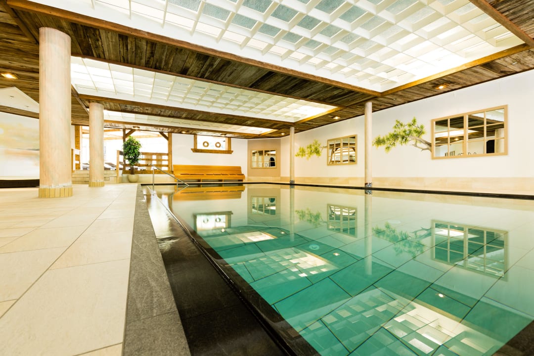 Schwimmbad Berghotel Ratschings