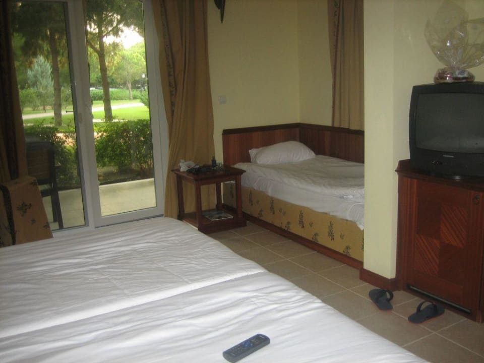 Zimmer Village ROBINSON NOBILIS