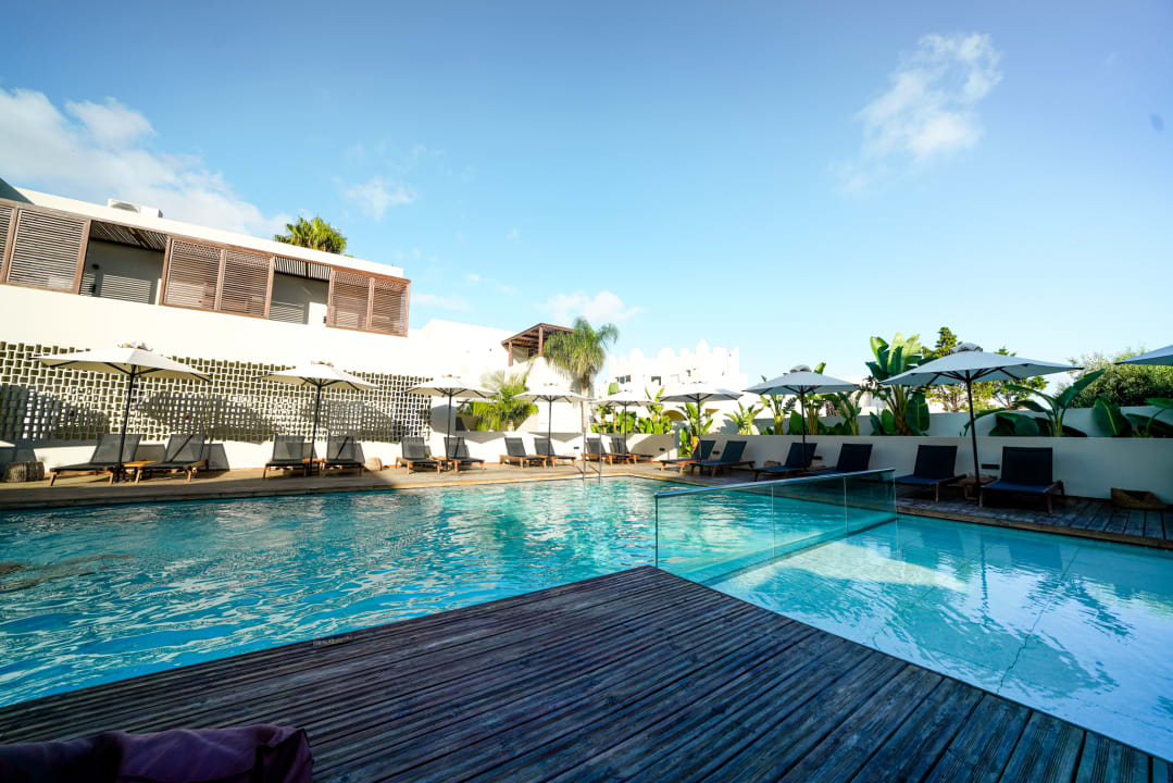 Pool Sentido More Meni Residence & Suites