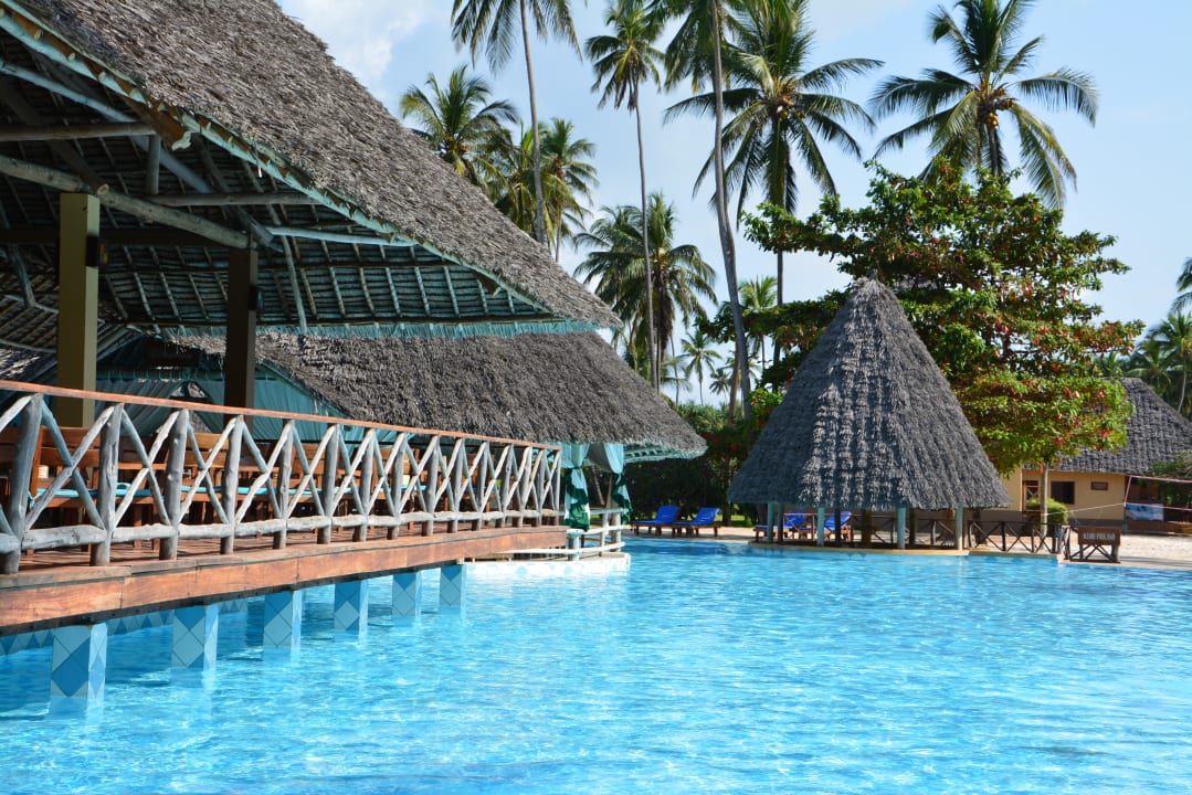 Pool Neptune Pwani Beach Resort & Spa