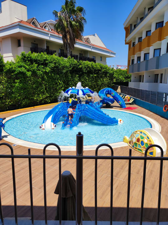 Pool Hane Family Resort