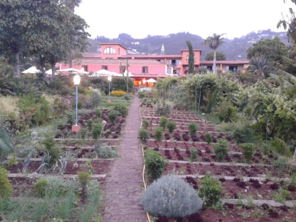 Hoteleigner Kräutergarten Hotel Quinta Splendida Wellness & Botanical Garden