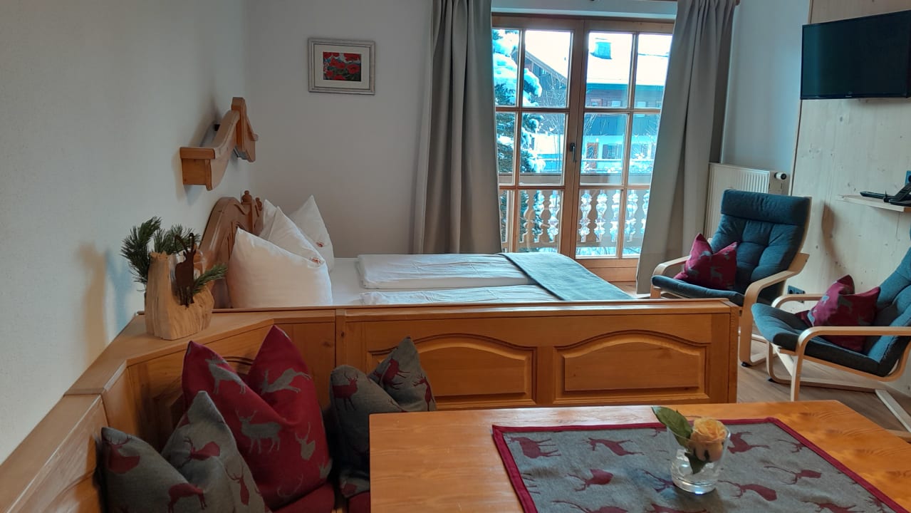 Zimmer Ferienwohnung Uschi - Gästehaus Becher