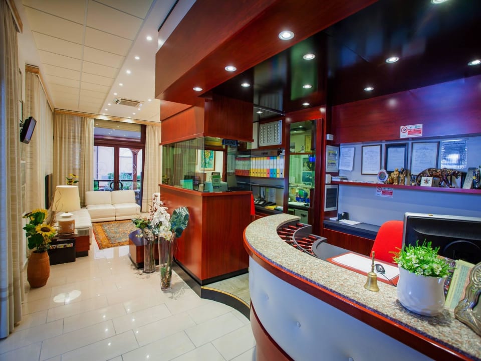 Eingang Hotel Sileoni