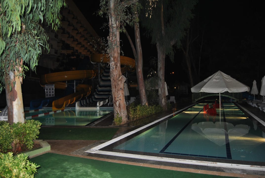 Zu tiefer Kinderpool Botanik Hotel & Resort