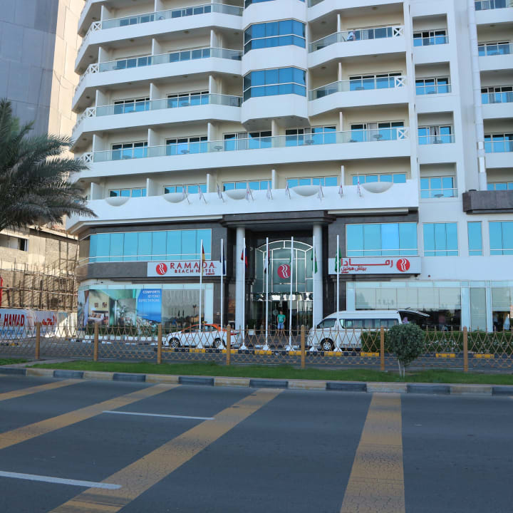 Фото ramada hotel suites ajman