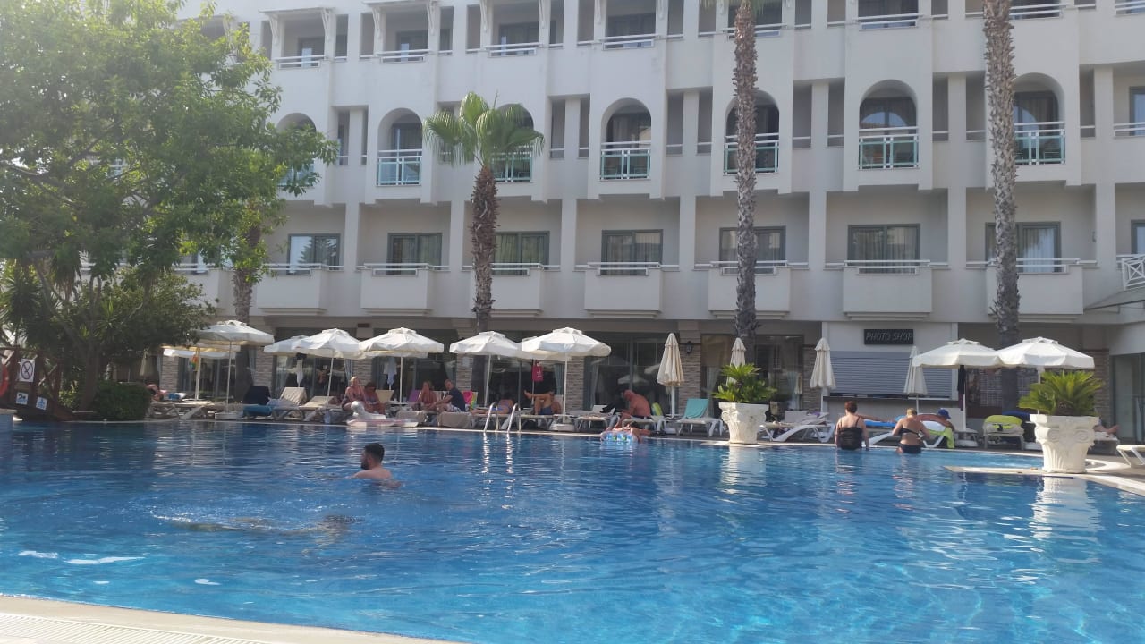 Schöne poolanlage Side Star Beach