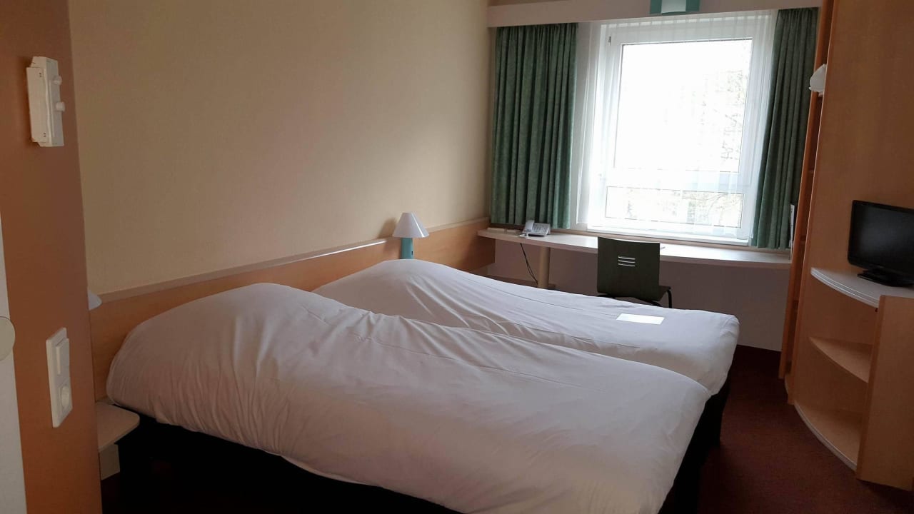 Zimmer und deren Ausstattung B&B HOTEL Wuppertal-City