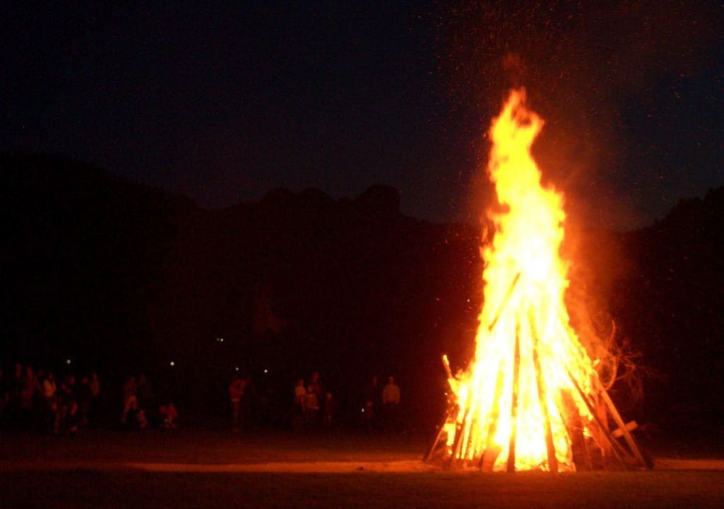 Osterfeuer POST Family Resort