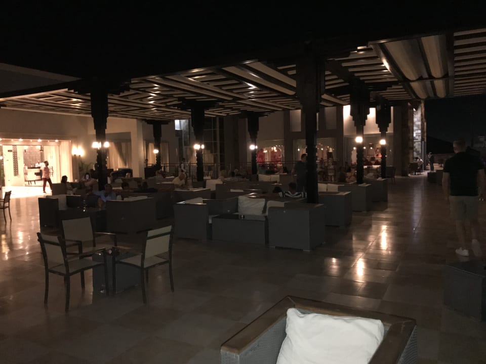 Restaurant SUNRISE Crystal Bay Resort