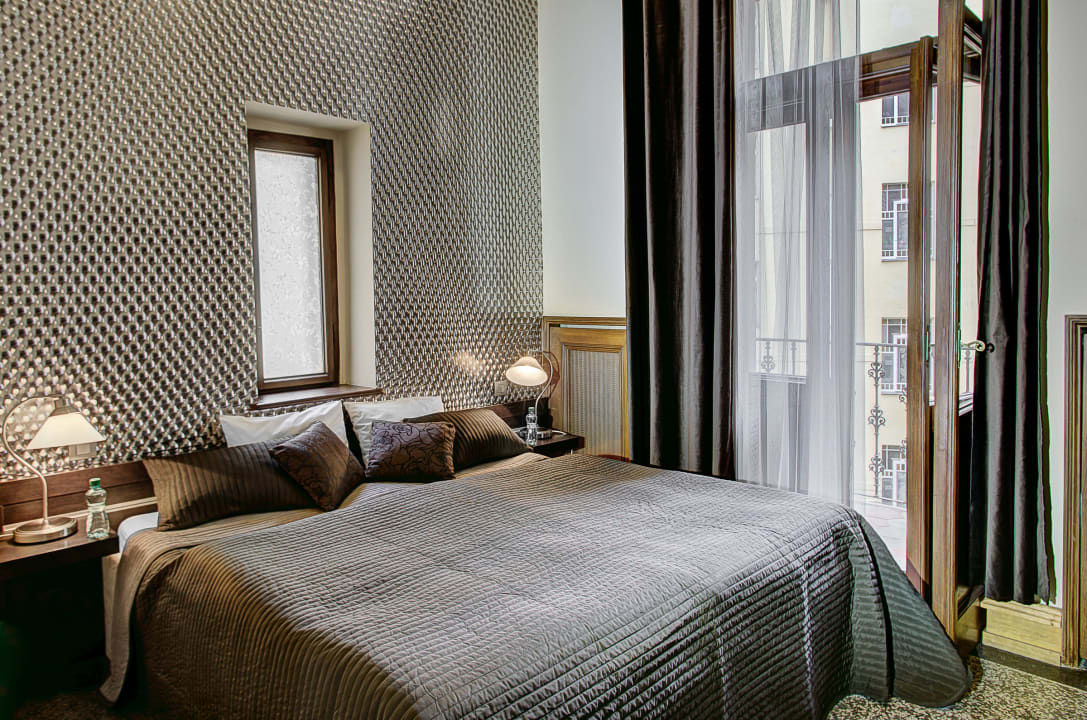 Luxury Two Bedroom Apartment with balcony The Art House