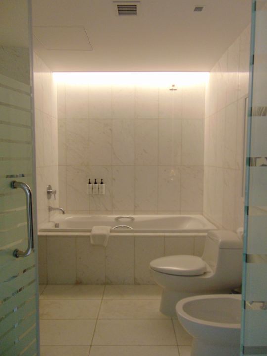 Zimmer InterContinental Luanda Miramar by IHG