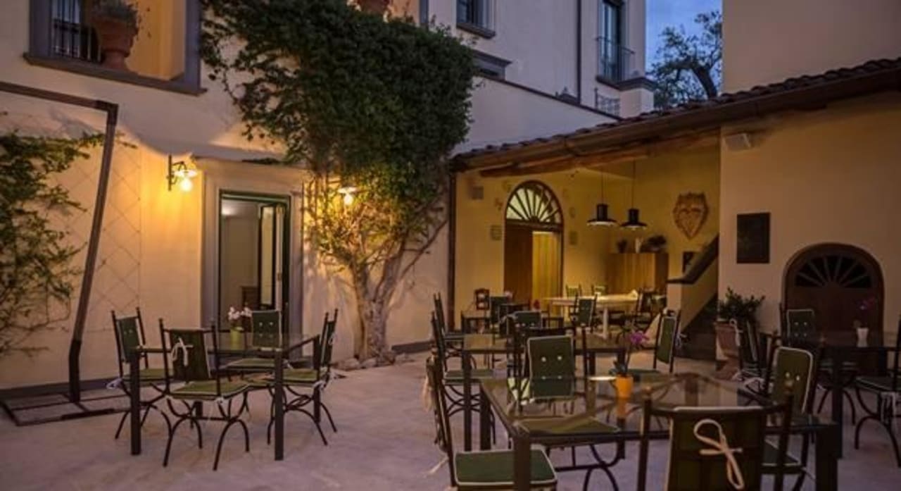 Entrance Hotel Relais Regina Giovanna