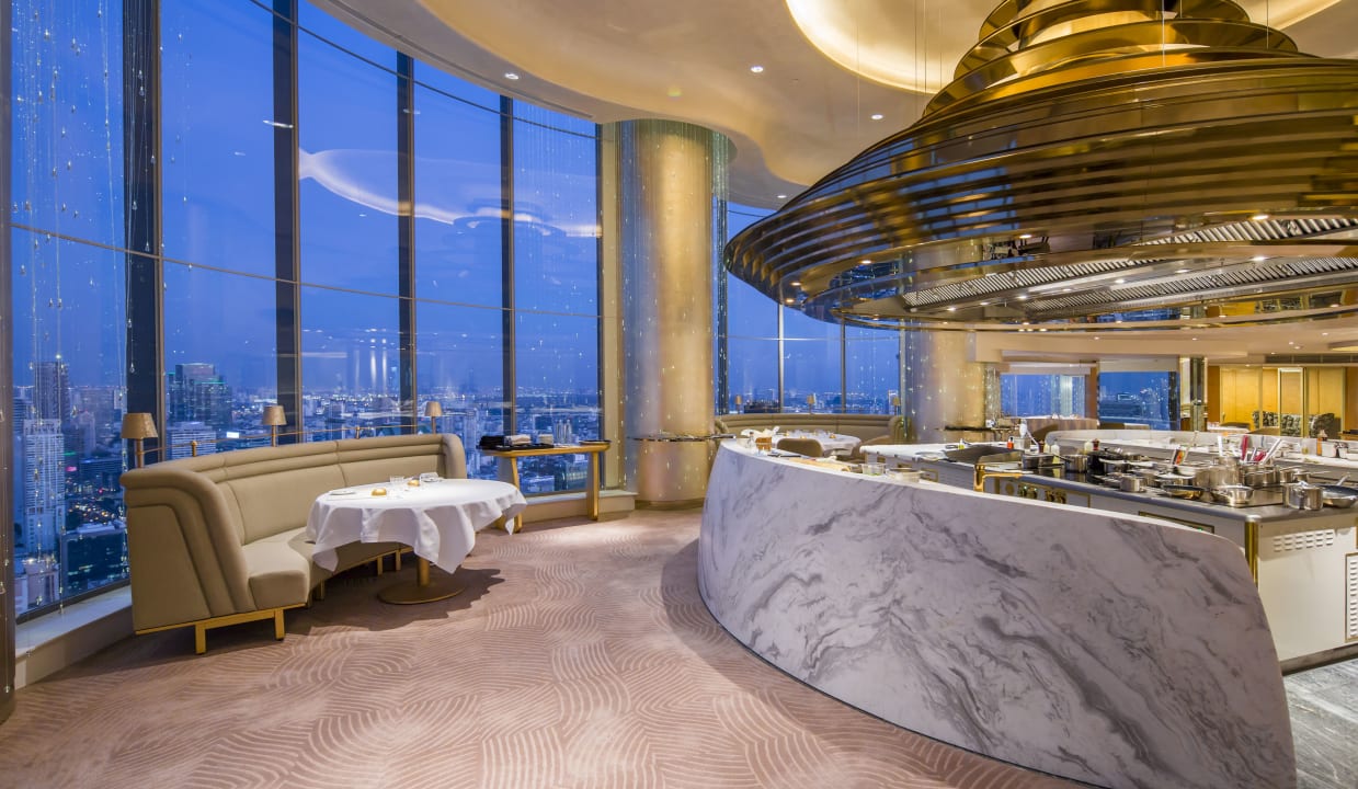 Gastro Hotel Lebua At State Tower