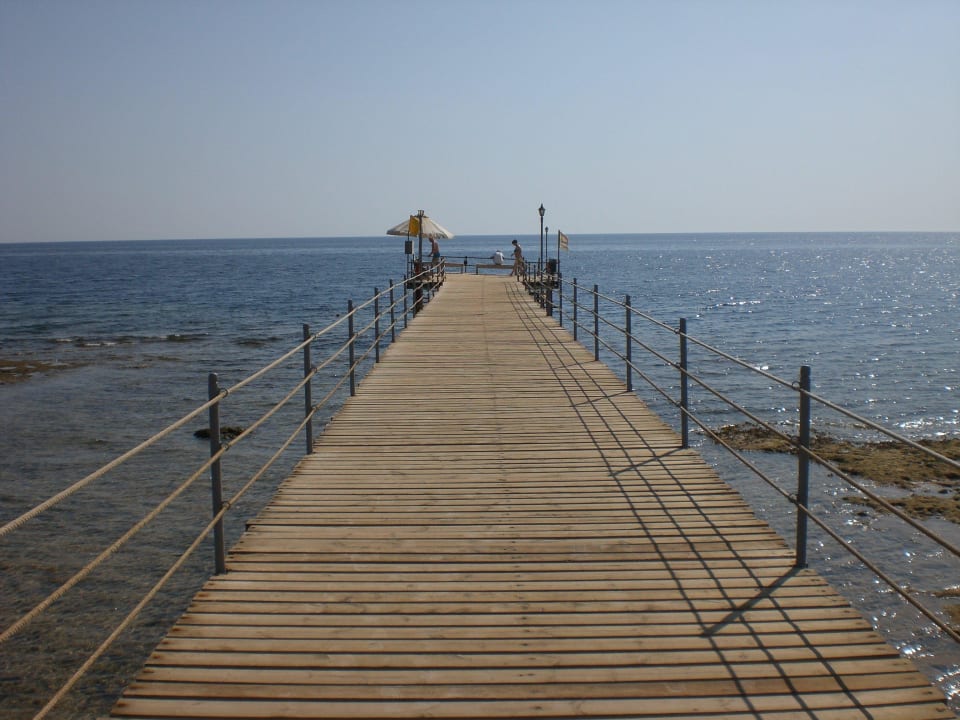 Steg Three Corners Sea Beach Resort