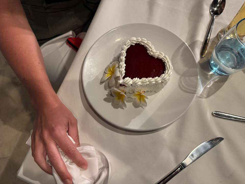 Gastro Crystals Beach Resort Belle Mare, a member of Radisson Individuals