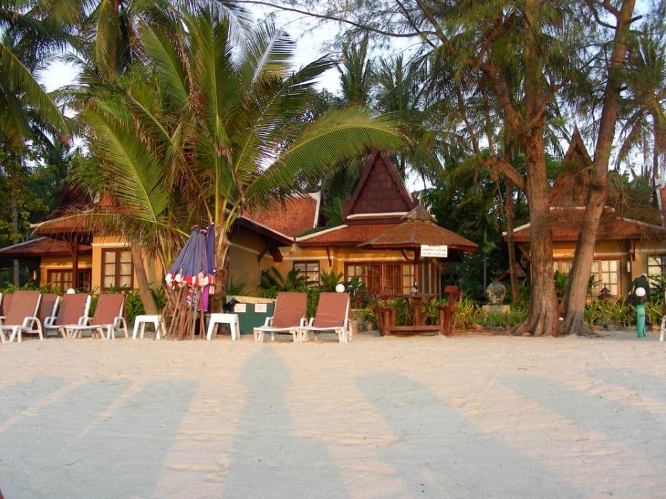 Beachfront Bungalow The Fair House Beach Resort