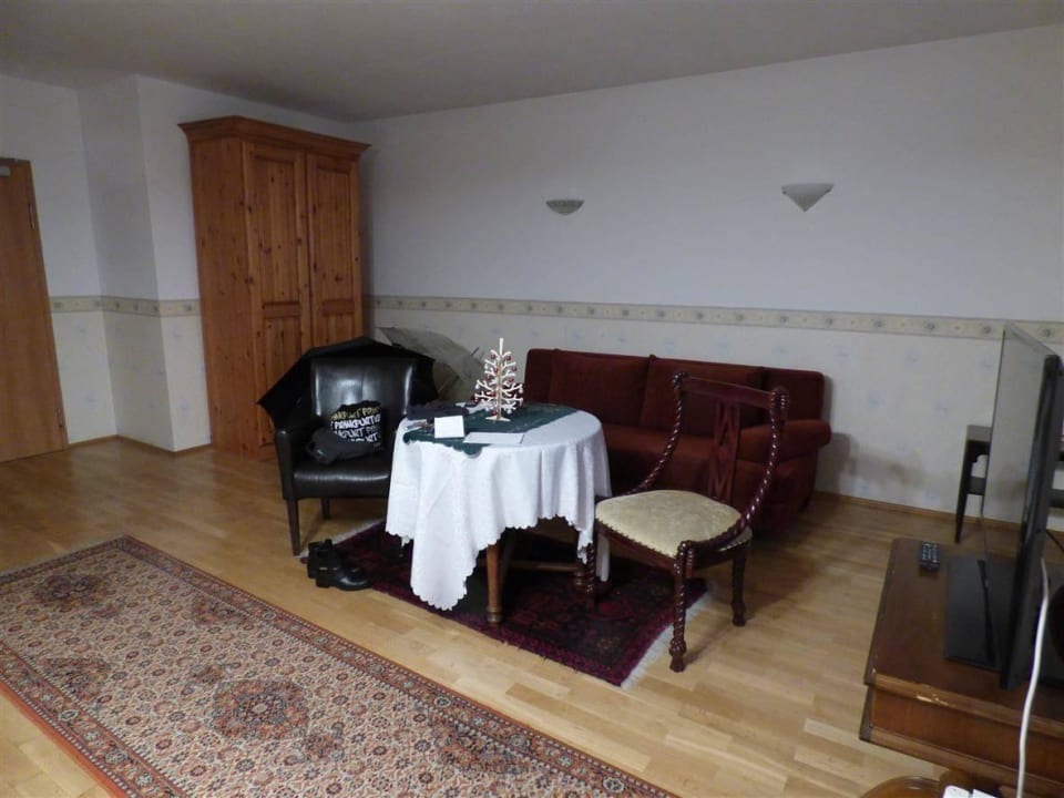 Die Fernsehecke Kreuzerhof Hotel Garni