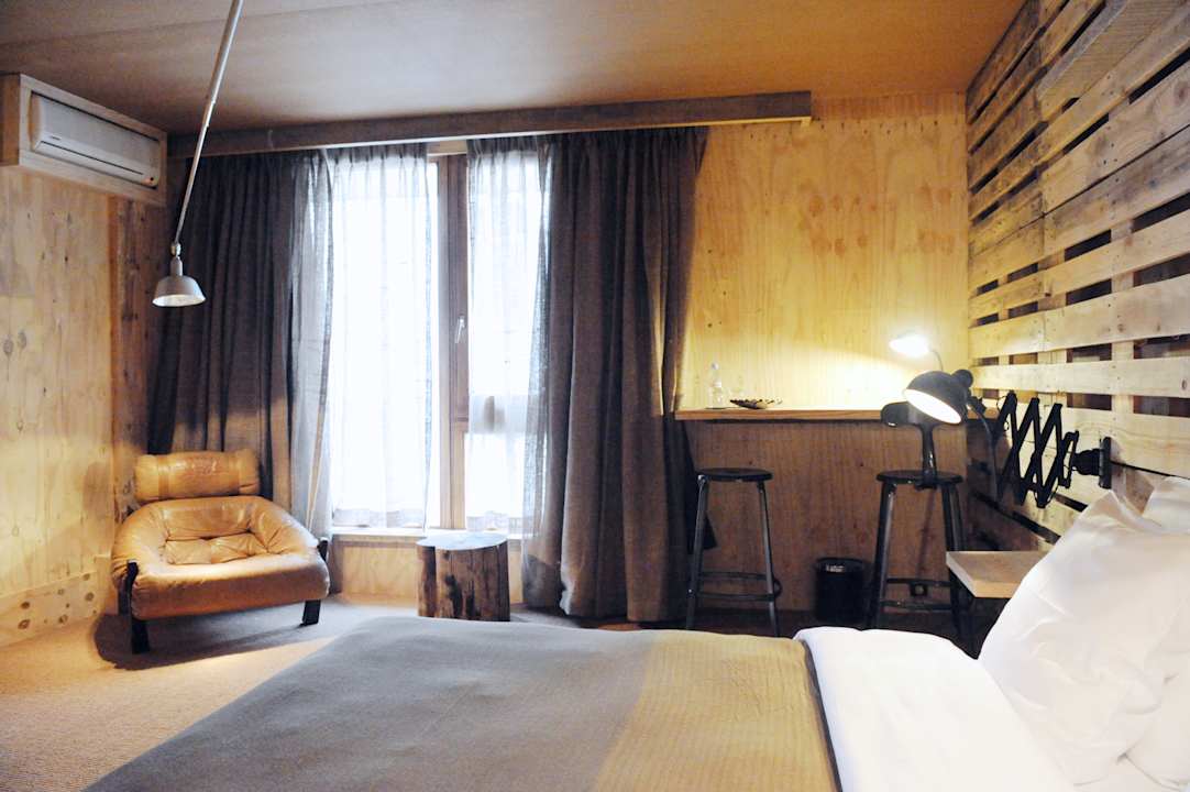 Zimmer Chelton Hotel