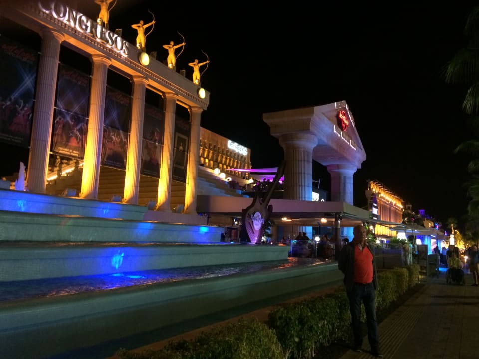 Außenansicht Hotel Cleopatra Palace