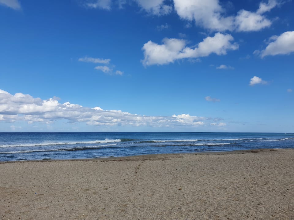 Strand Anissa Beach & Village