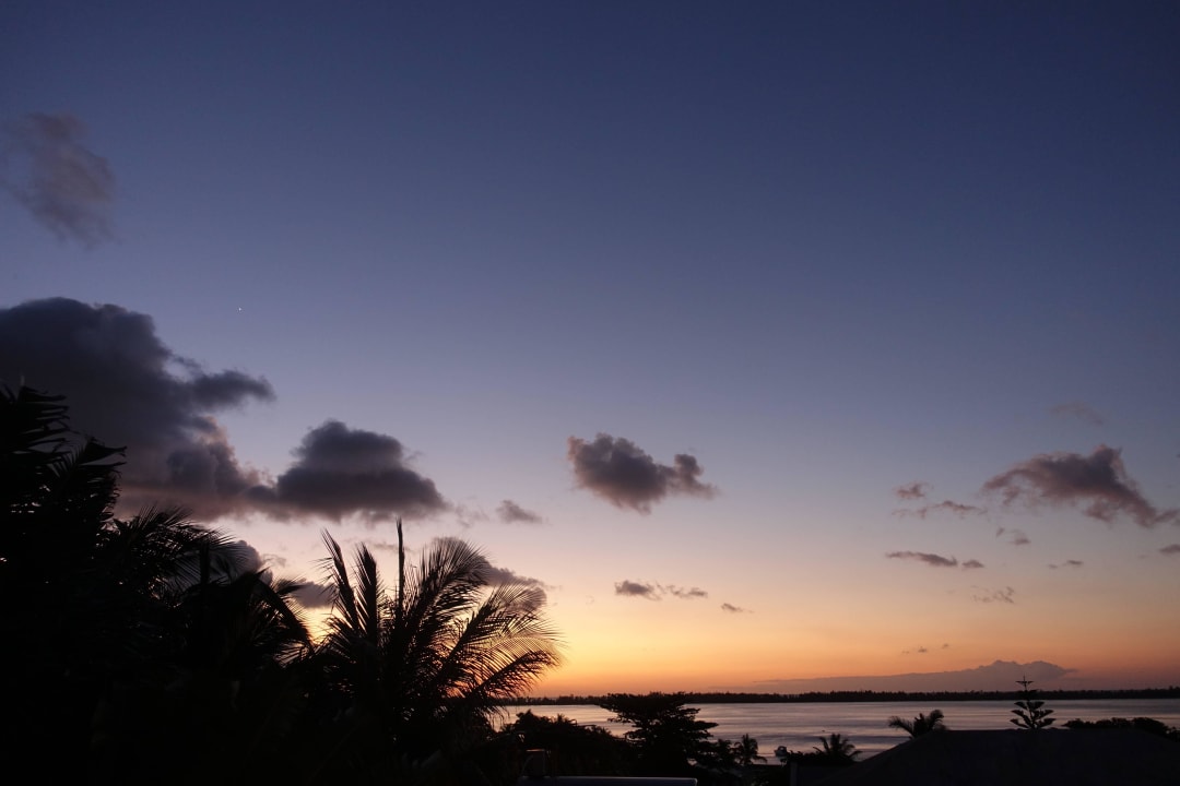 Sonnenuntergang von der Terrasse der oberen Wohnun Villa Seewoo
