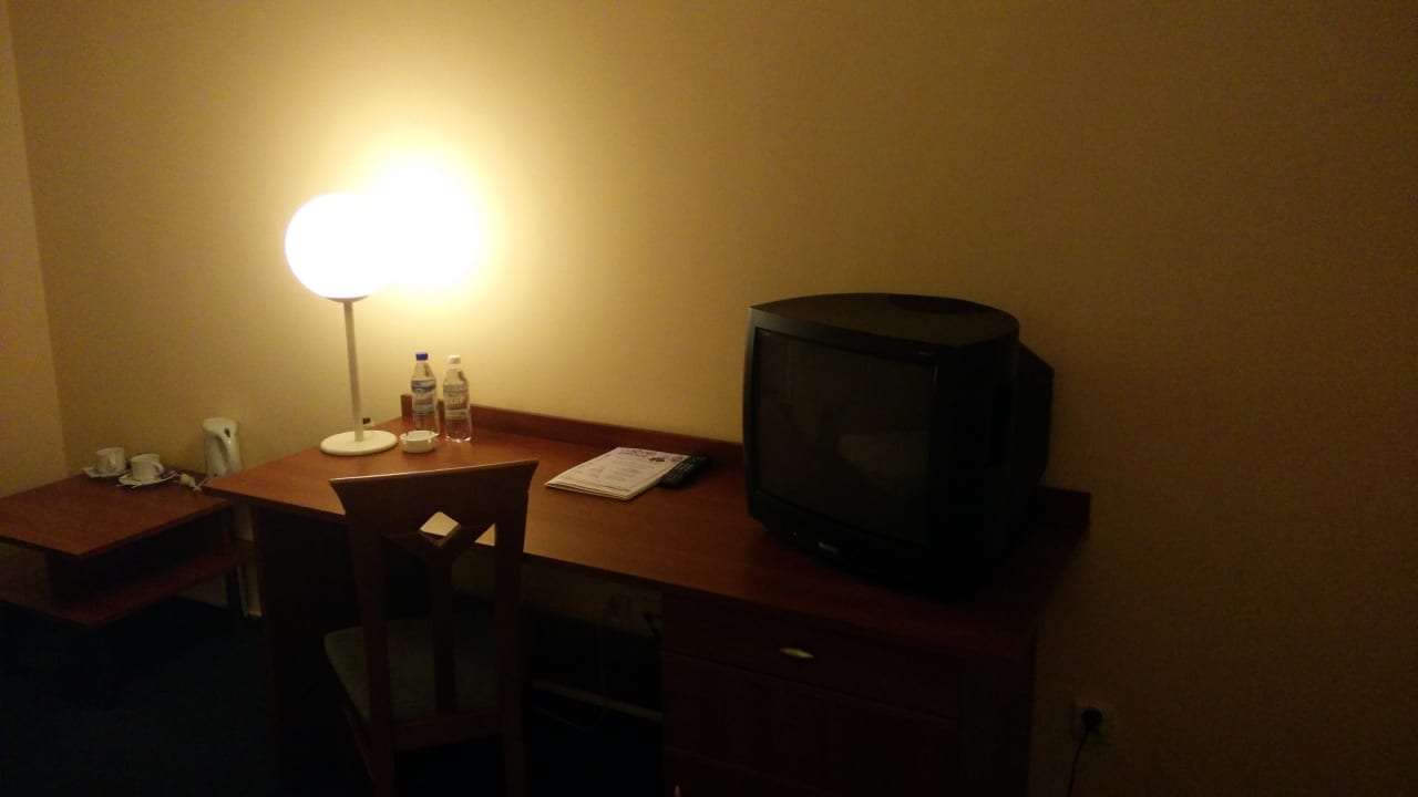 Zimmer Sangate Hotel Airport