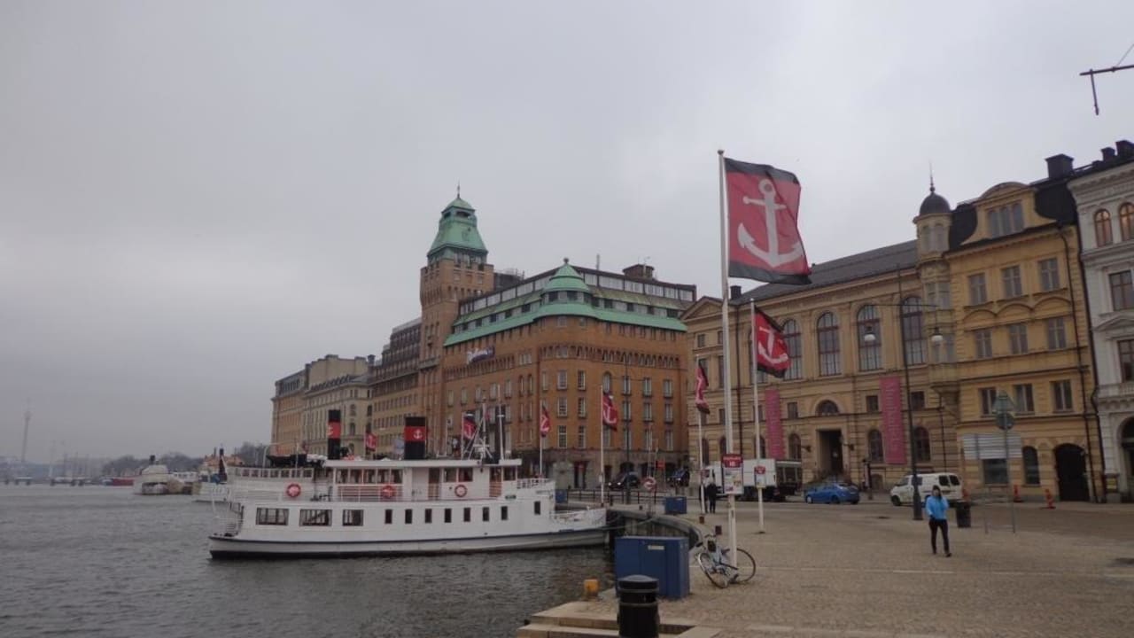 Blick zum Hotel Hotel Radisson Blu Strand