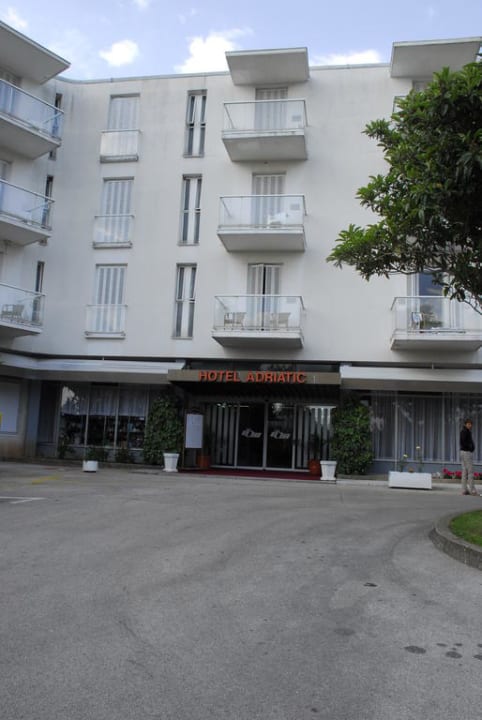 Ansicht Hotel (Haupthaus) Hotel Omišalj - Adriatic